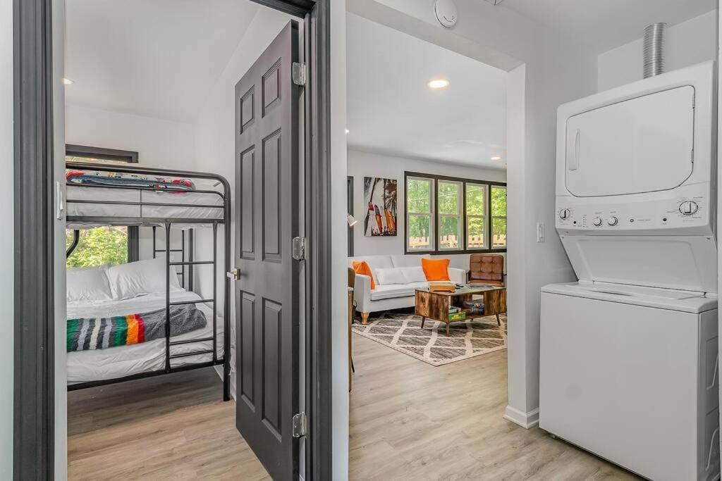 Black Cabin Getaway In Woods I Valpo Valparaiso Bagian luar foto